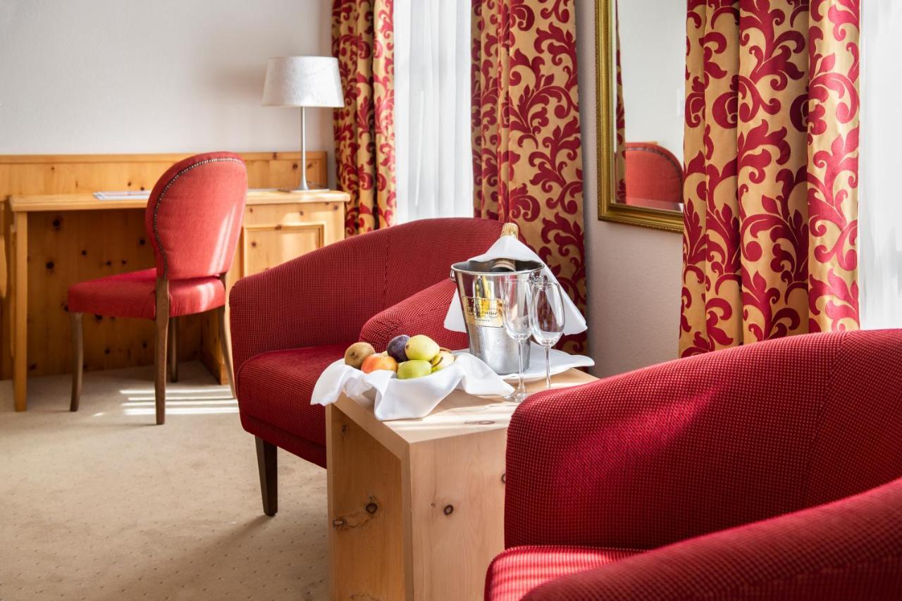 Hotel Engiadina 추오츠 외부 사진