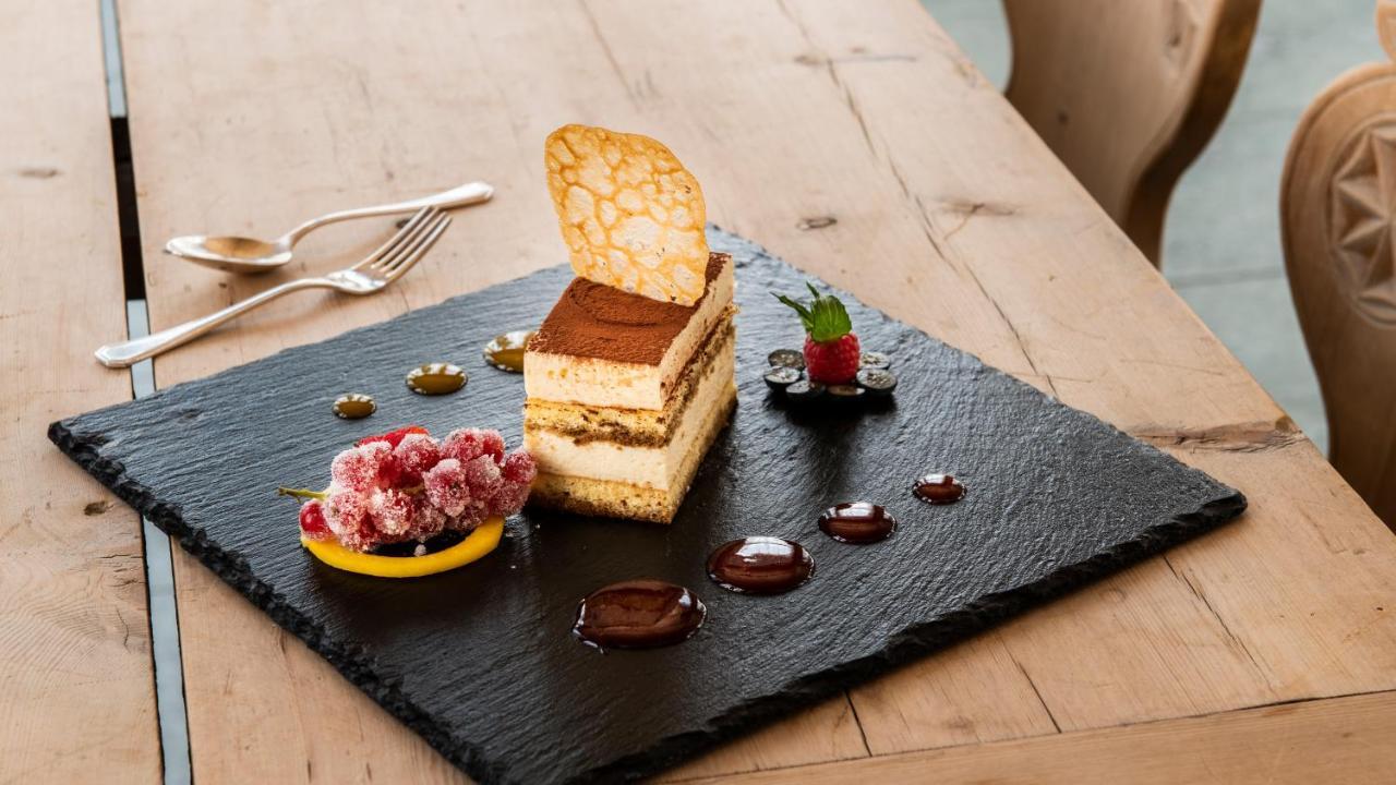Hotel Engiadina 추오츠 외부 사진