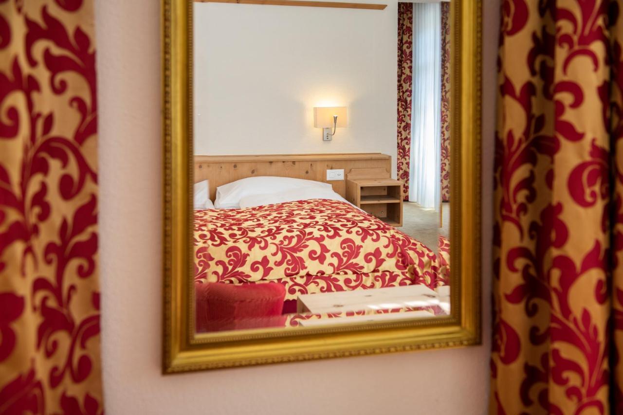 Hotel Engiadina 추오츠 외부 사진