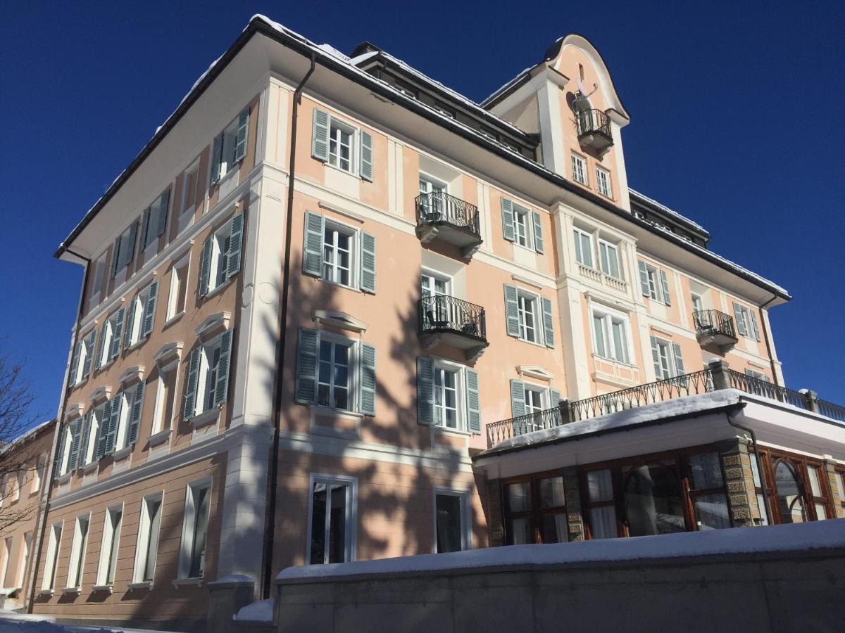 Hotel Engiadina 추오츠 외부 사진