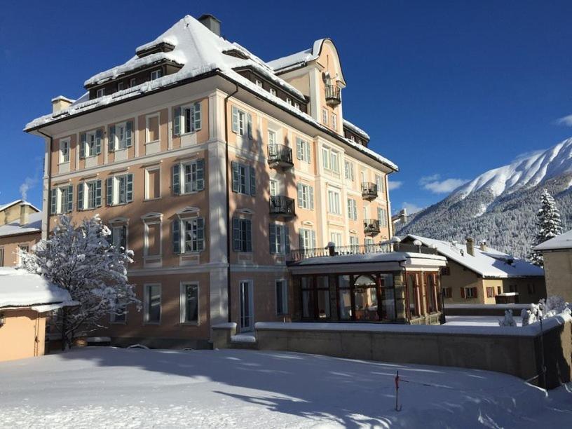 Hotel Engiadina 추오츠 외부 사진