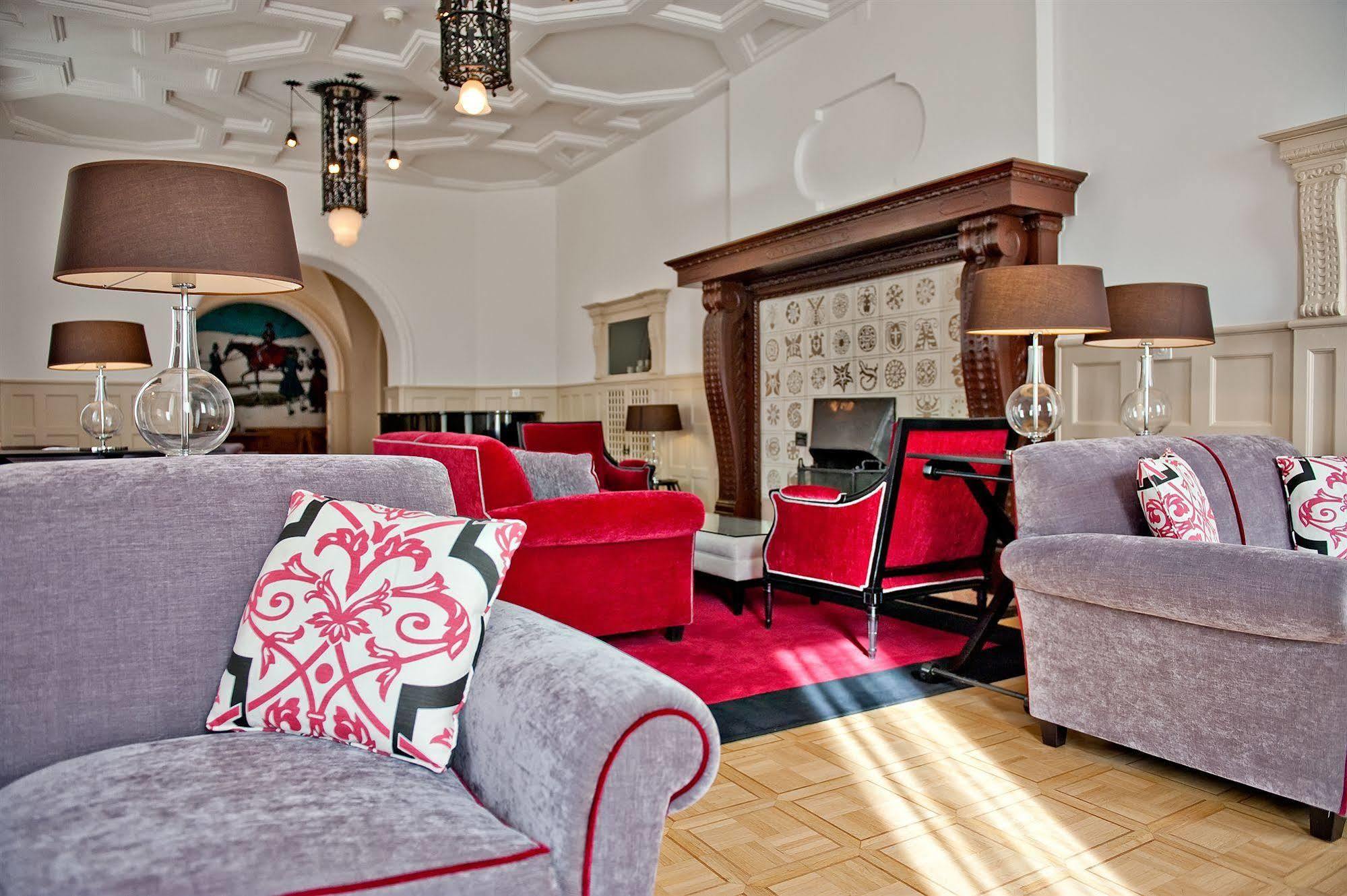 Hotel Engiadina 추오츠 외부 사진